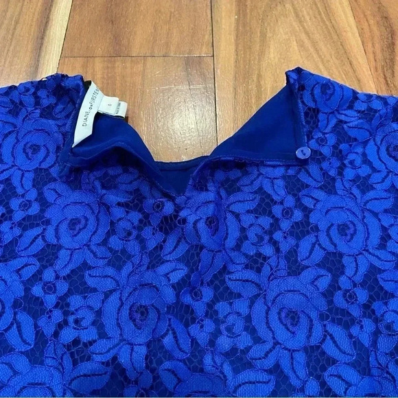 Diane Von Furstenberg Cobalt Blue Lace Top Size 0 EUC - Picture 11 of 13